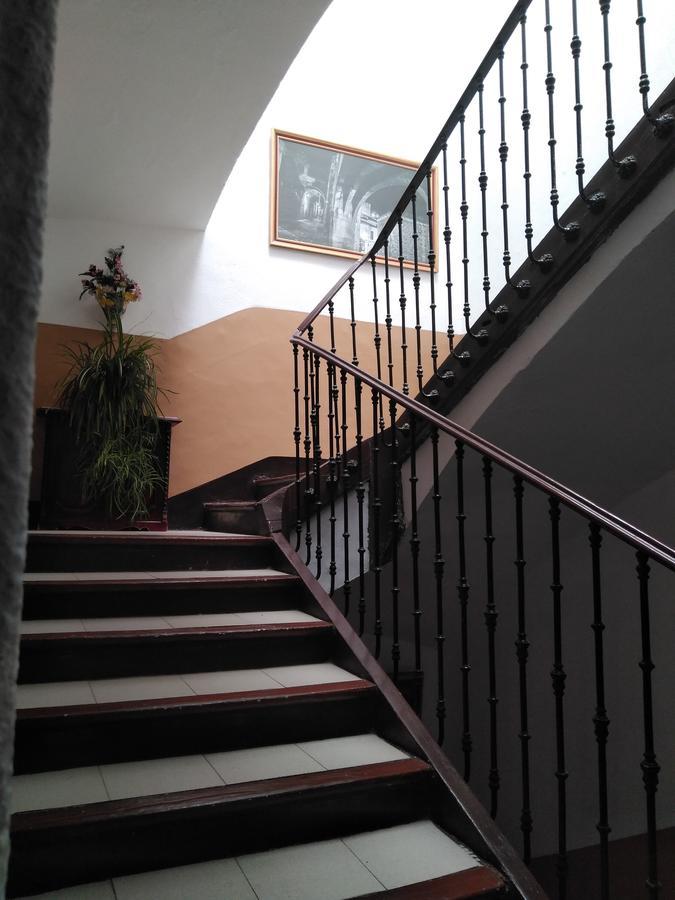Pension Carretero กาเซเรส ภายนอก รูปภาพ